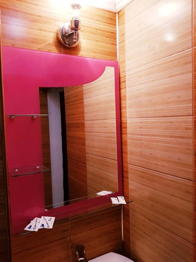Asia Hotel Târgu Jiu エクステリア 写真