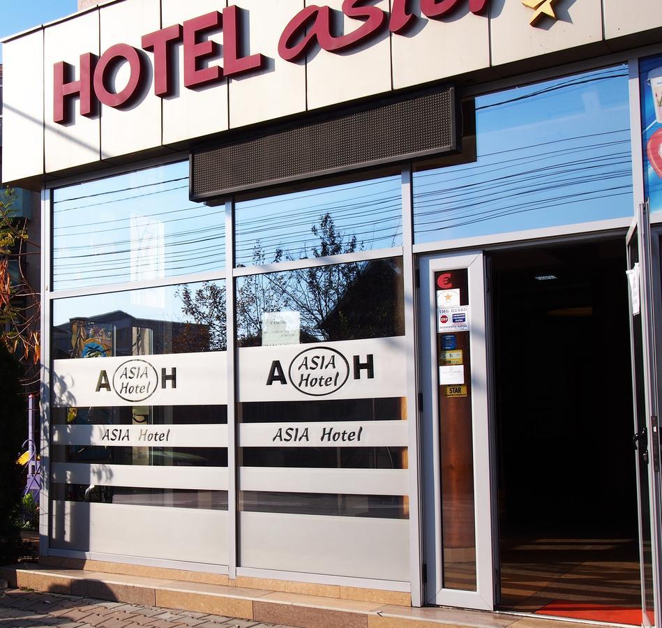 Asia Hotel Târgu Jiu エクステリア 写真