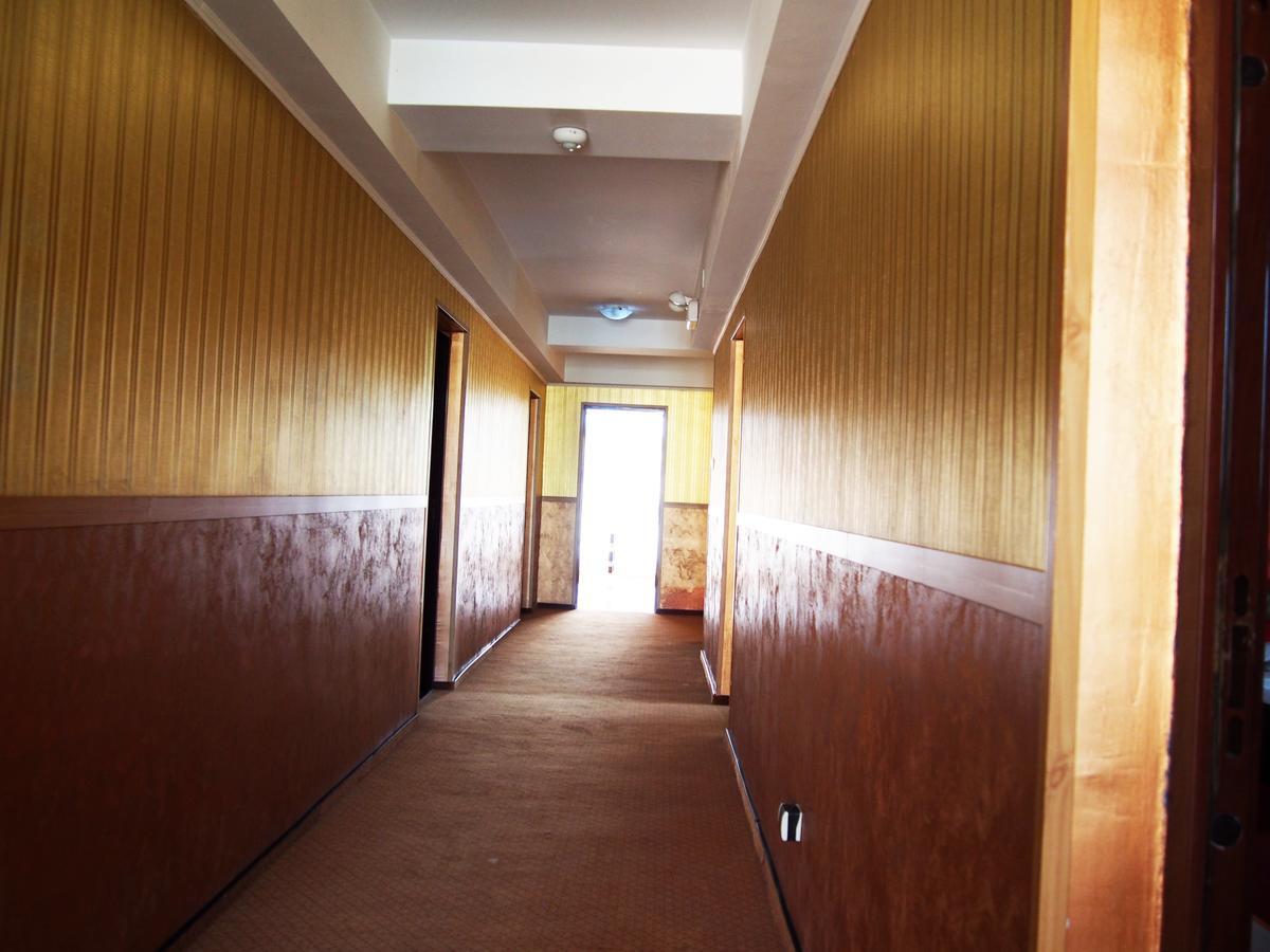 Asia Hotel Târgu Jiu エクステリア 写真